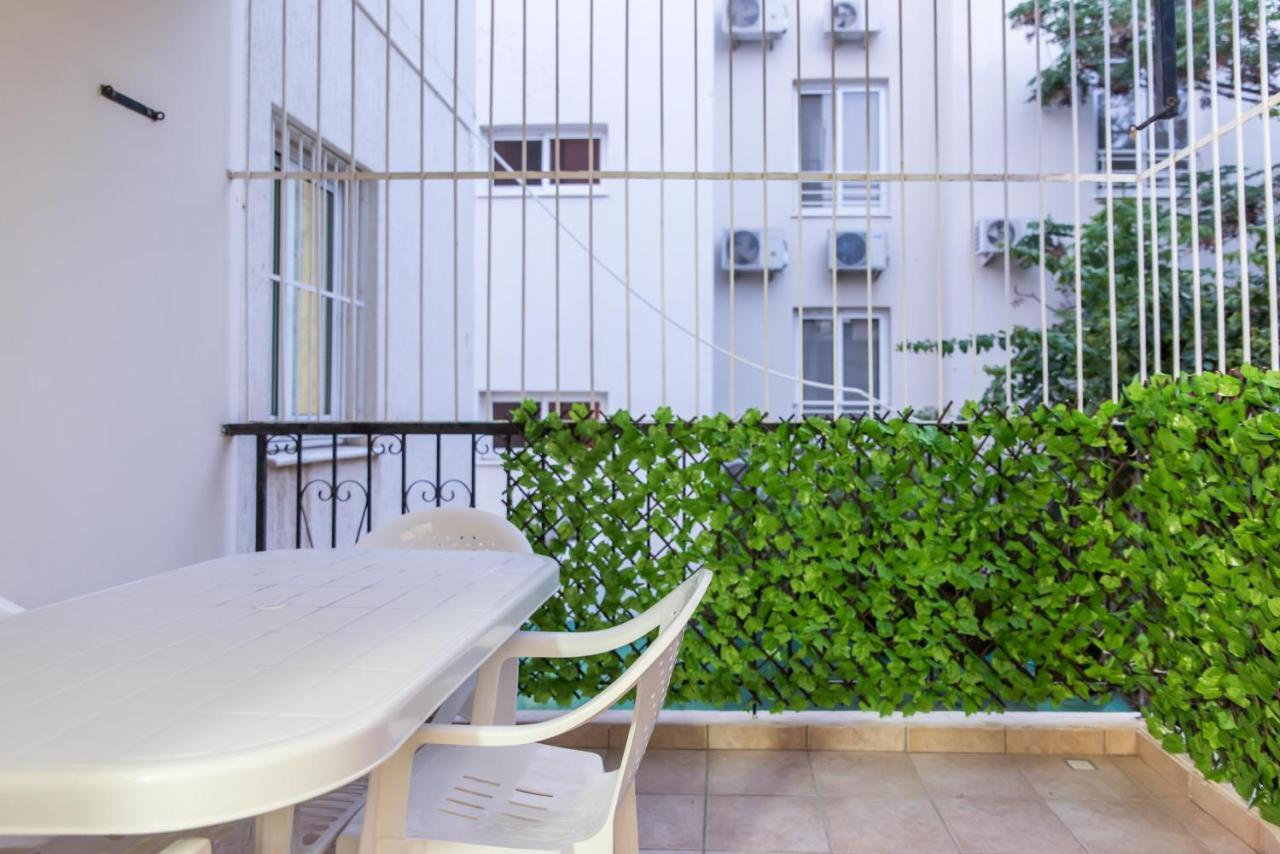 Euro Carissa Flat 101 Lägenhet Larnaca Exteriör bild